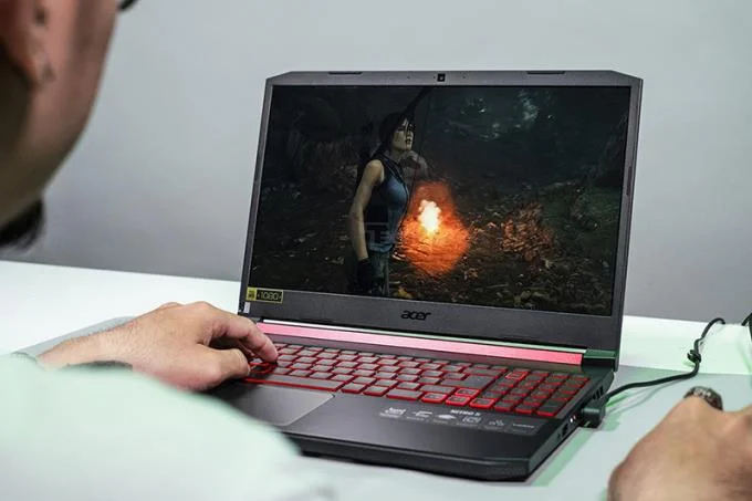 Acer dizüstü bilgisayarlarda Acer CoolBoost teknolojisi nedir?