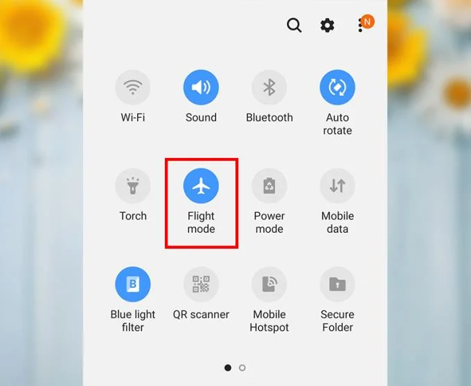 iPhoneおよびAndroidフォンでSIMをすばやくオフにする方法の説明
