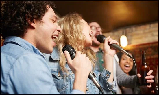 Smart TV, Android TV'de karaoke söyleyebilir miyim?