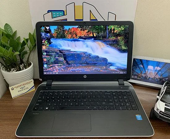 HP Pavilion dizüstü bilgisayar serisi hakkında bilgi edinin: Artıları ve eksileri, satın almalısınız mı?