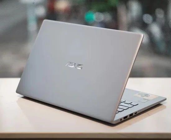 Hangi ülkenin ASUS dizüstü bilgisayarı, iyi mi?  Hangi çizgiler var?