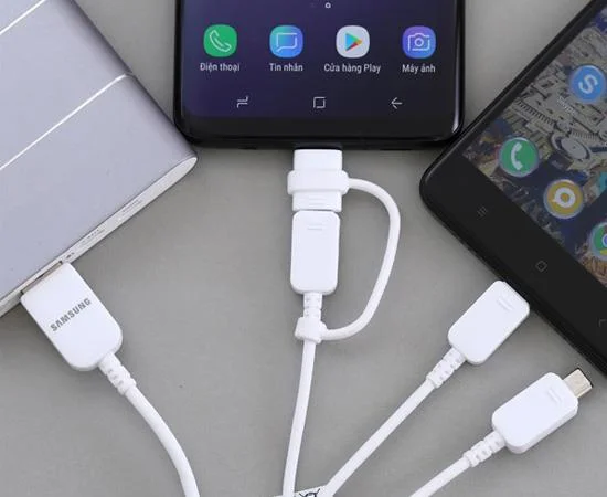 Quale cavo di ricarica Samsung di paese?  Quello è buono?  Dovrei comprarlo?