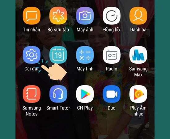 Samsung Galaxy J7 Prime에 가장 빠르게 지문 잠금 해제를 설치하는 방법