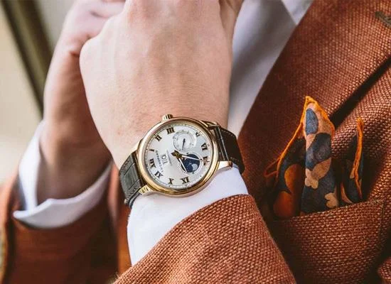 Makna memberi jam tangan kepada rakan