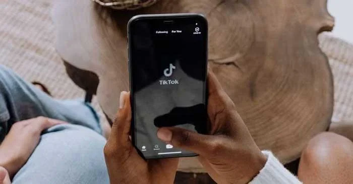 Cara mengaktifkan mode gelap di TikTok Cara mengaktifkan mode gelap di TikTok