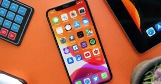 IOS 15：如何更改 iPhone 上照片的时间和位置