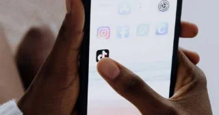 Cara menyematkan komentar di TikTok