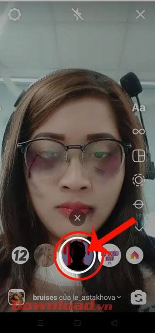 Instruções para tirar fotos com efeitos de rosto machucado no Instagram