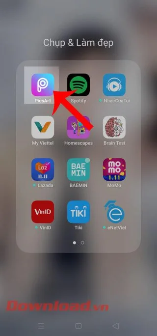 Instructions for changing hair color using PicsArt on your phone