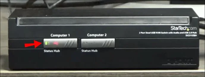 1 つのモニター内で 2 台のコンピューターを使用する方法