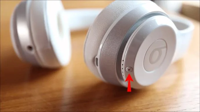 Beats Wireless를 PC 또는 스마트폰에 연결하는 방법