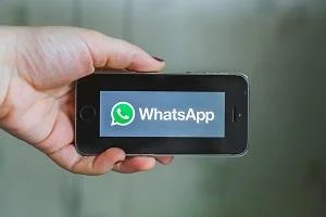 نحوه بررسی آنلاین بودن شخصی در واتس اپ