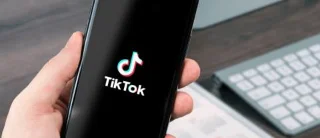 چگونه یک نفر را در TikTok تگ کنیم