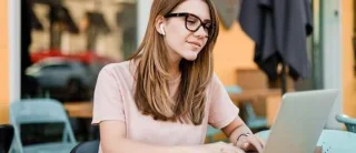 نحوه اشتراک گذاری صفحه در Google Meet