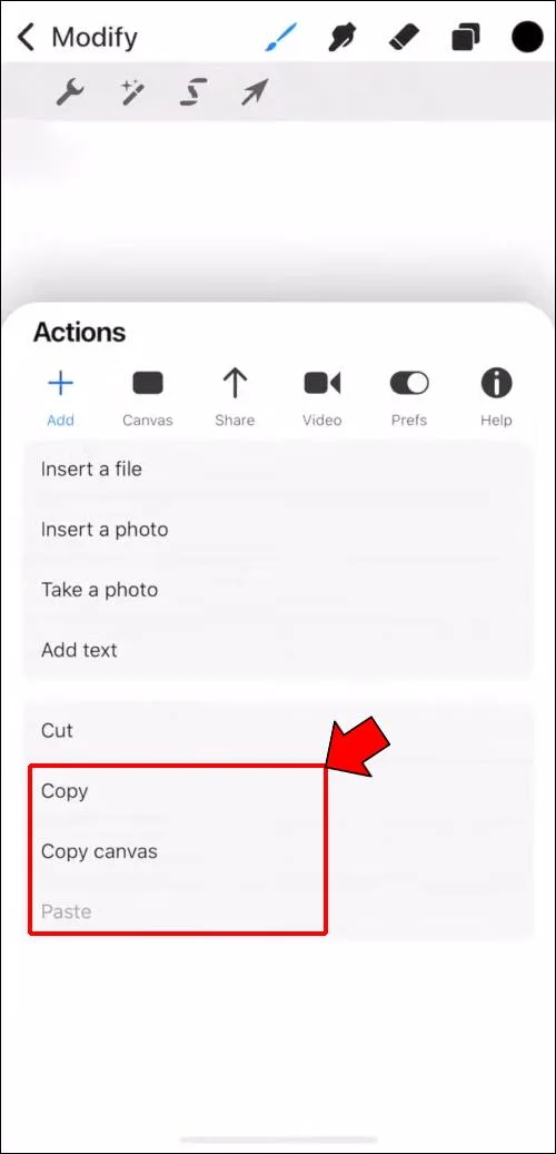 نحوه کپی و چسباندن در Procreate