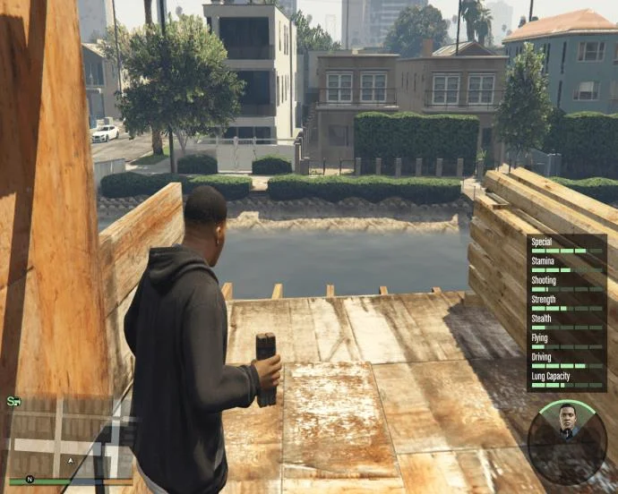 چگونه بمب های چسبناک را در GTA 5 منفجر کنیم