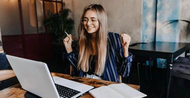 چگونه یک PDF را در Notion جاسازی کنیم