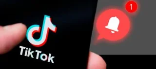Geeft TikTok een melding wanneer je een video opslaat?