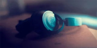 JBL 헤드폰을 PC, 모바일 장치 또는 태블릿과 페어링하는 방법