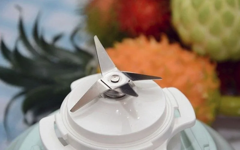 Turn dull blender blades sharp in a snap