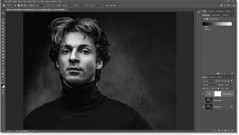 Cómo convertir fotos en blanco y negro de alto contraste al instante en Photoshop
