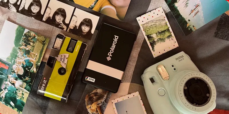 The best way to scan and digitize old photos