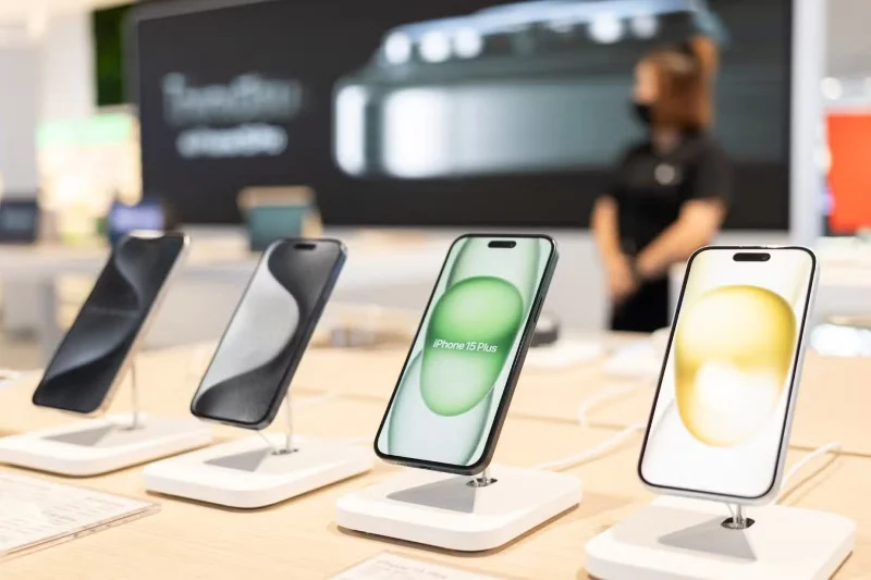 왜 많은 사람들이 2025년에도 iPhone 11로 업그레이드하는 것을 거부하는 걸까요?