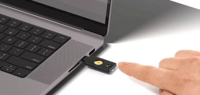 ¿Debería comprar una llave de seguridad USB, Bluetooth o NFC?