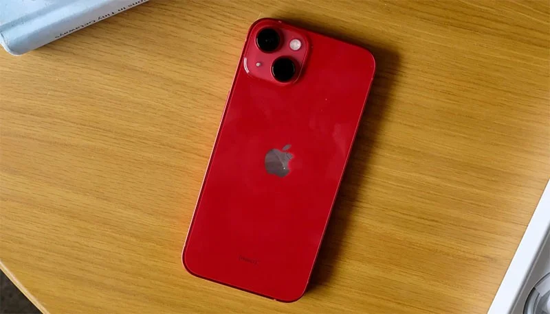 iPhone 13 시리즈 4가지 버전 리뷰: 아직도 구매할 가치가 있을까?