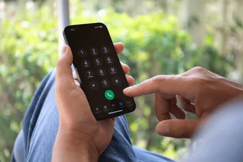¿Por qué no debería utilizar SMS para la autenticación de dos factores y cuáles son las alternativas?