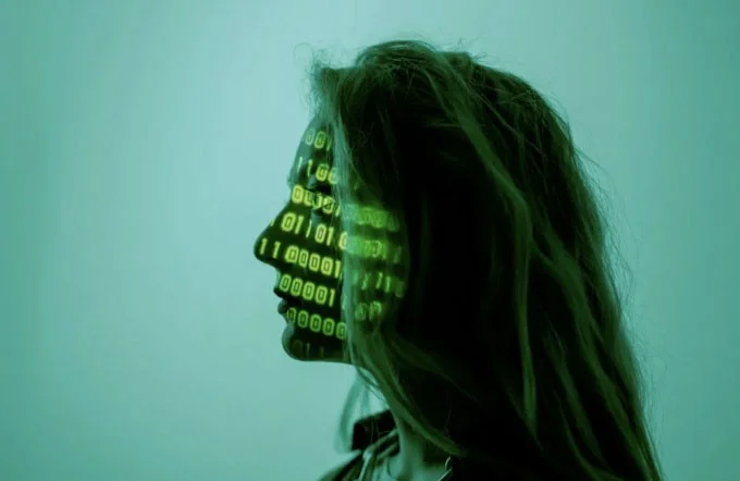 Sztuczna inteligencja uczy się oszukiwać ludzi, mimo że została wyszkolona, ​​aby być uczciwą