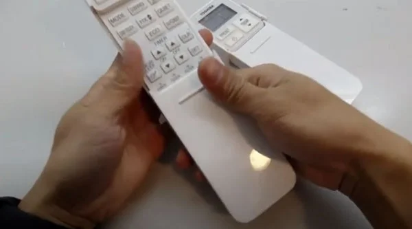 Cómo reemplazar la batería del control remoto del aire acondicionado Toshiba