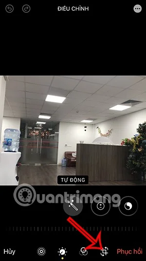 Instruções para cortar fotos livremente no iPhone, cortando fotos de acordo com a proporção