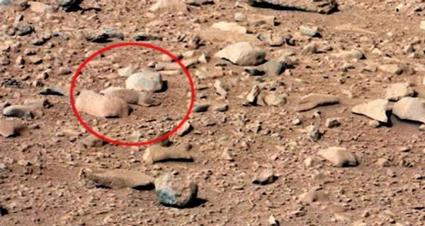 De vreemdste objecten die ooit op Mars zijn gefotografeerd, laten veel mensen versteld staan