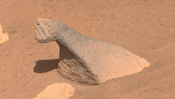 De vreemdste objecten die ooit op Mars zijn gefotografeerd, laten veel mensen versteld staan