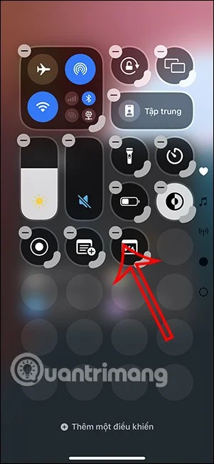 iOS 18에서 제어 센터를 조정하는 방법