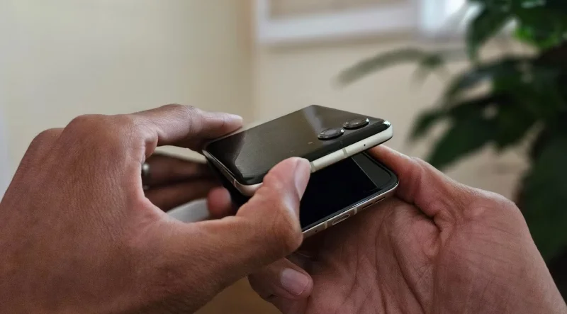 8 grandes desventajas de los teléfonos con pantalla plegable que no esperabas