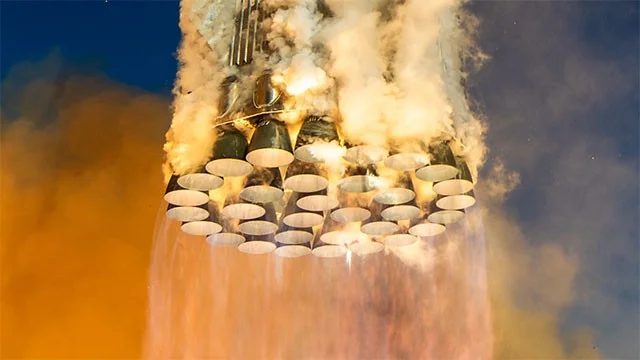 SpaceX onthult foto's die de angstaanjagende kracht van de Raptor-motor van Starship laten zien