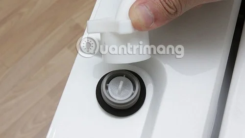 Causas y soluciones para lavadoras que drenan agua continuamente