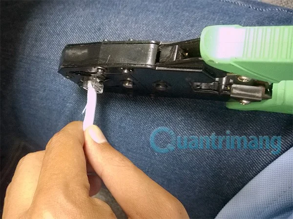 Ağ kablosu sadece 3 adımda nasıl düzgün şekilde kıvrılır