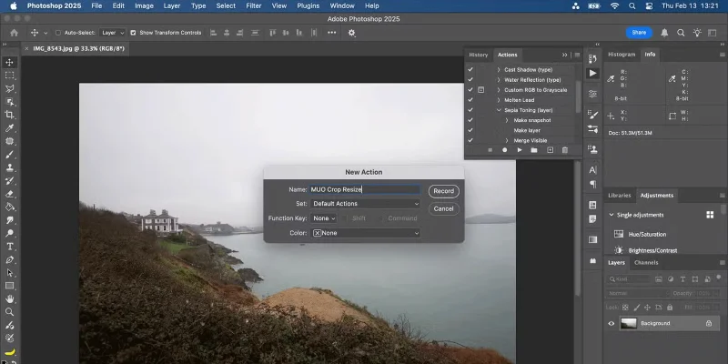 No es IA, Acciones es la función de Photoshop que los usuarios adoran