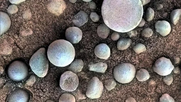 De vreemdste objecten die ooit op Mars zijn gefotografeerd, laten veel mensen versteld staan