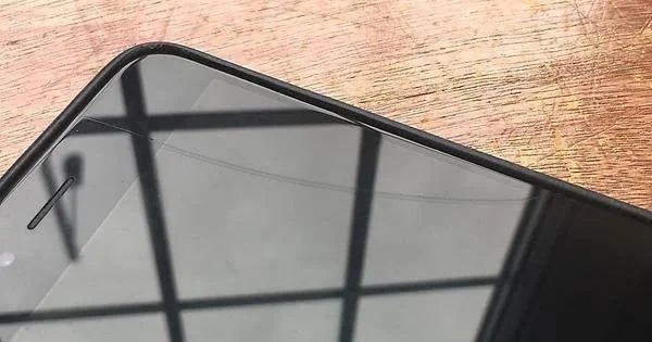 Apple tocmai a pus capăt componentelor în loturi și ecranelor „necutie”.