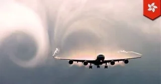 Wat is lucht turbulentie tijdens het vliegen? Is het gevaarlijk?