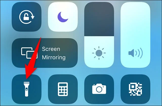 Cara melaraskan kecerahan denyar pada telefon Android dan iPhone