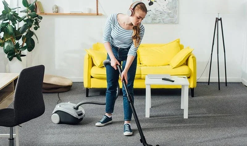 De makkelijkste manier om een ​​kamer schoon te maken