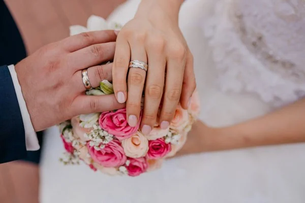 Bijschriften of berichten over trouwfoto's, status om te flirten tijdens een bruiloft Bijschriften of berichten over trouwfoto's, status om te flirten tijdens een bruiloft