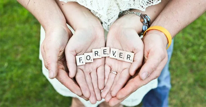 Typische tekenen van een blijvende, duurzame liefde Typische tekenen van een blijvende, duurzame liefde