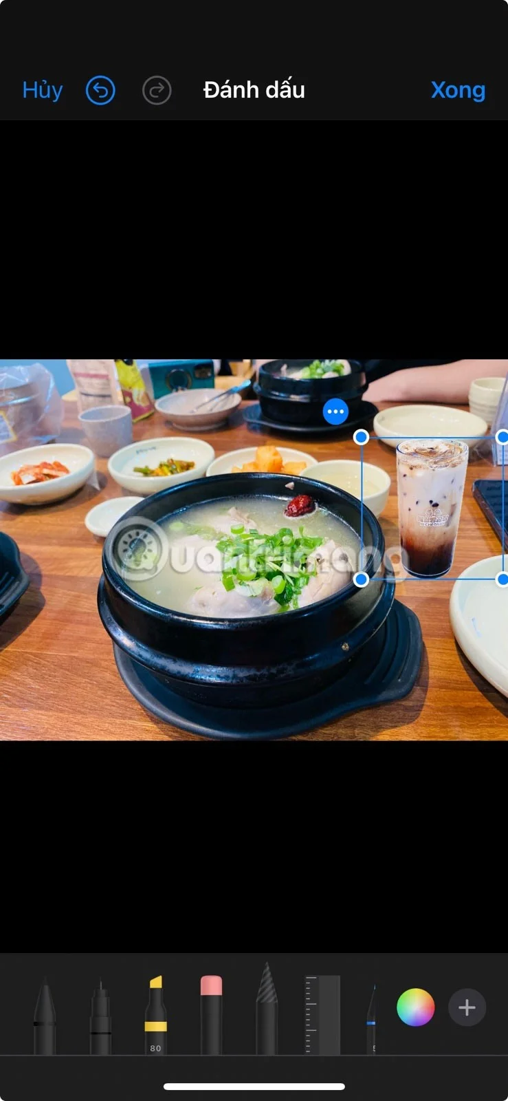 iPhone에서 두 개의 이미지를 오버레이하고 결합하는 방법