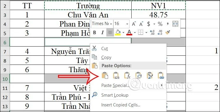 Instruções para adicionar linhas em branco alternadas no Microsoft Excel